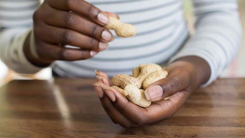 Peanut Allergy: Symptoms, Diagnosis, and Treatment